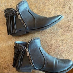 Boutique black booties